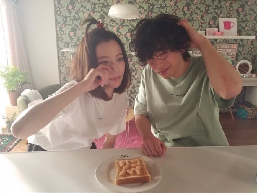 「リコハイ!!」で共演した桜井ユキと黒羽麻璃央